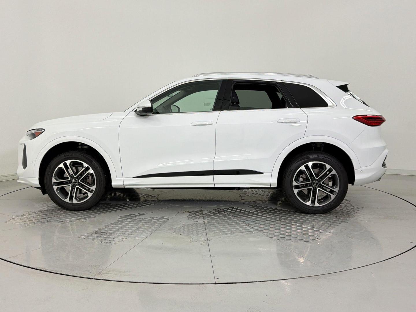 audi new q5 2025 WA11AAGU5S2094362 image audi new q5 2025 WA11AAGU5S2094362 image